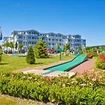 Apartment 667, Seepark