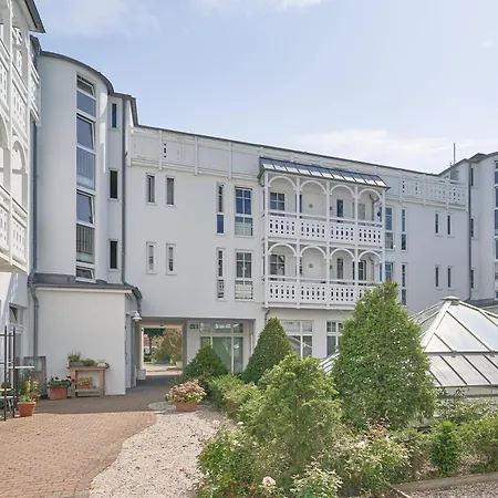 667, Seepark Apartment *